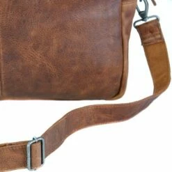 DSTRCT Special Raider Leather Laptopbag 2-vaks 15.6" Cognac -NL Rugzak Verkoopwinkel 20210916 capture0012