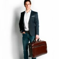 Piquadro Blue Square Cabin Trolley 15.6" Night Blue 15 Piquadro Blue Square Cabin Trolley 15.6" Night Blue -NL Rugzak Verkoopwinkel bv2960b2 blu2 dett8