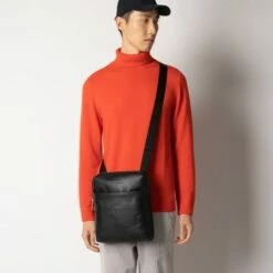 Piquadro Black Square Crossbody Bag IPad 11"/ Pro 9.7" Front Pocket Black 7 Piquadro Black Square Crossbody Bag IPad 11"/ Pro 9.7" Front Pocket Black -NL Rugzak Verkoopwinkel ca5085b3 n dett60