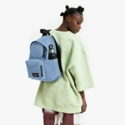 Eastpak Day Pak'r S Small Rugzak Charming Blue -NL Rugzak Verkoopwinkel ek0a5bg5 5d5 alt001 uc250676 mhigh