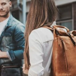 Chesterfield Dali Rugzak Black 13 Chesterfield Dali Rugzak Black -NL Rugzak Verkoopwinkel leren rugzak cognac dali 1