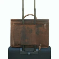 Plevier Retro Darwin Vintage Laptop Bag 2-Vaks 15.6" Brown 20 Plevier Retro Darwin Vintage Laptop Bag 2-Vaks 15.6" Brown -NL Rugzak Verkoopwinkel plevier 552 2 darwin trolley 6